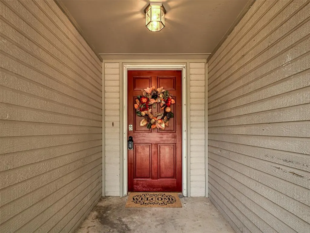 Photo 5 — 1300 NW 184th Street, Edmond, OK 73012