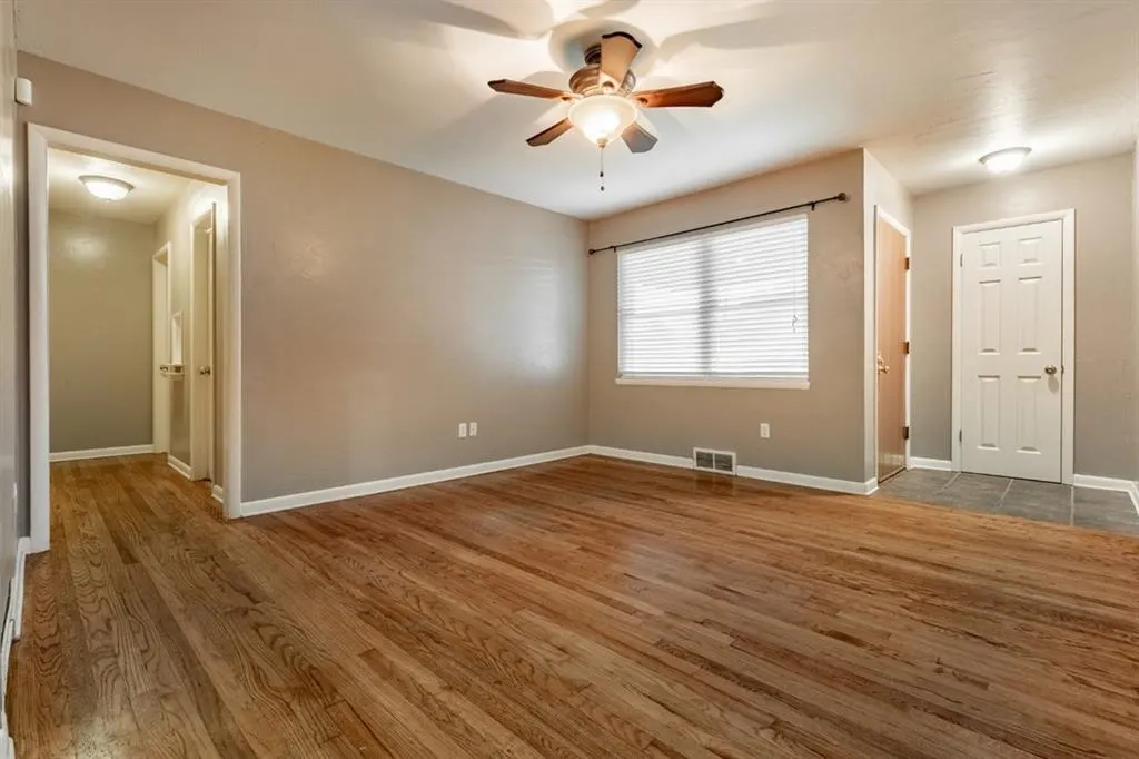 Photo 2 — 2108 Henderson Drive, Edmond, OK 73013