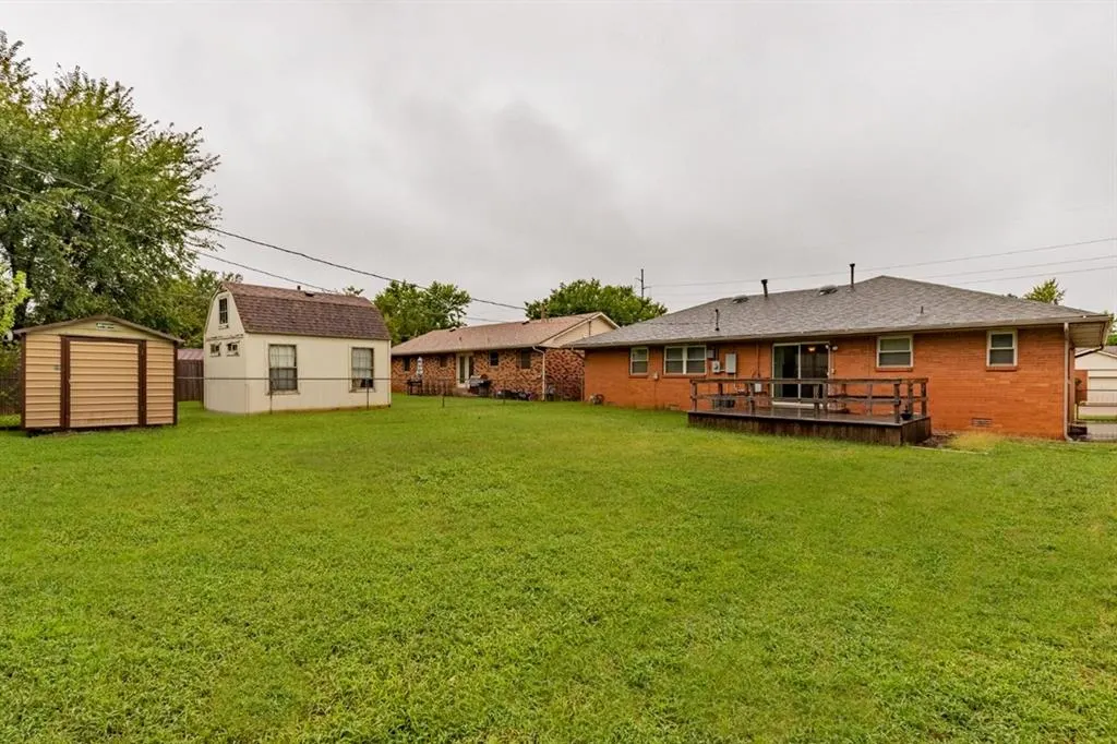 Photo 13 — 2108 Henderson Drive, Edmond, OK 73013