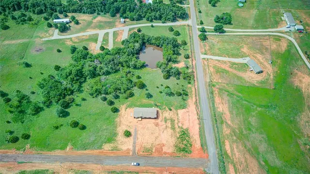 Photo 3 — 13040 TNT Court Court, Blanchard, OK 73010