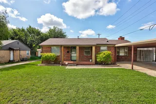 Sold home at 3600 SE 15th Street
