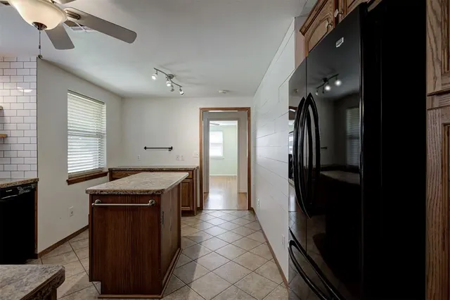 Photo 7 — 3600 SE 15th Street, Oklahoma City, OK 73115
