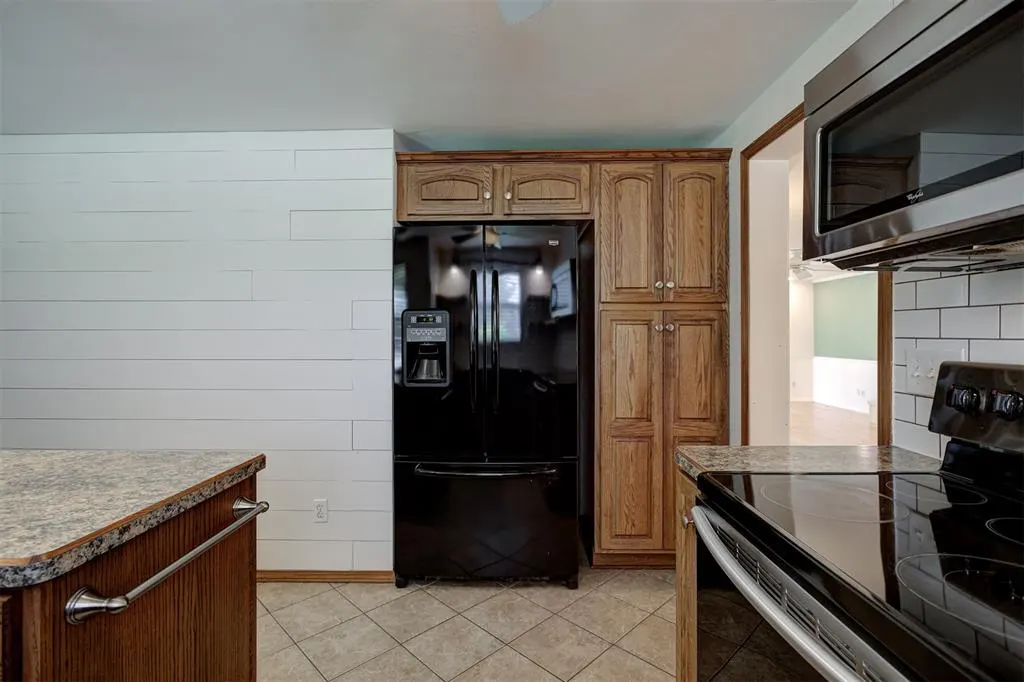 Photo 11 — 3600 SE 15th Street, Oklahoma City, OK 73115