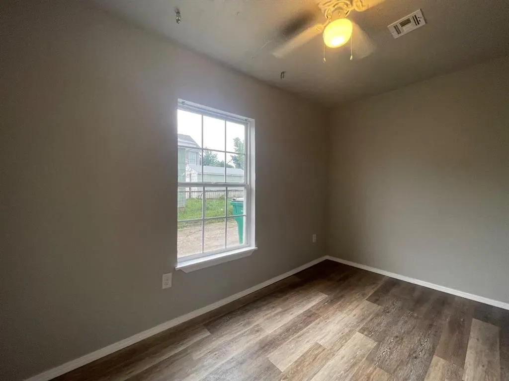 Photo 8 — 824 NW 45th Street, Oklahoma City, OK 73118