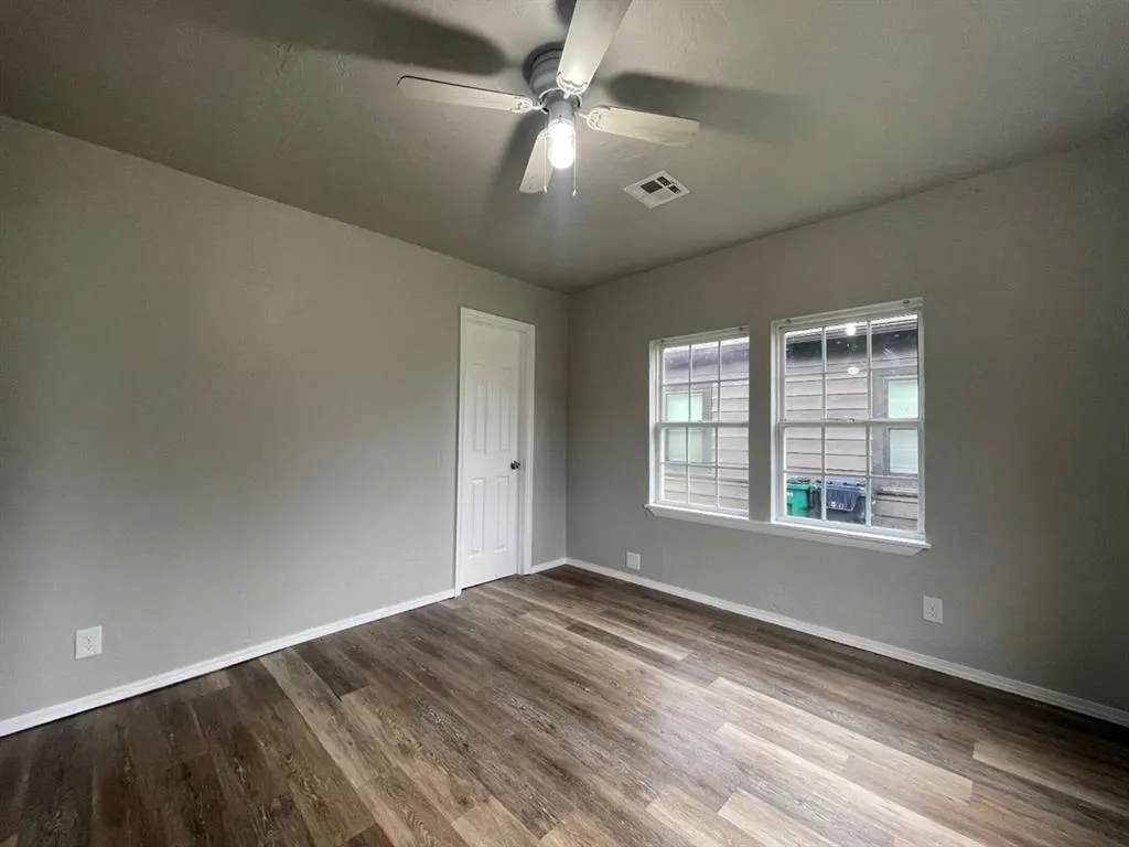 Photo 11 — 824 NW 45th Street, Oklahoma City, OK 73118