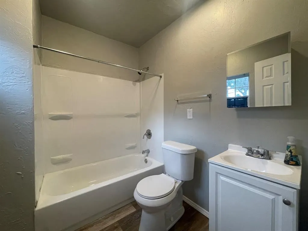 Photo 13 — 824 NW 45th Street, Oklahoma City, OK 73118