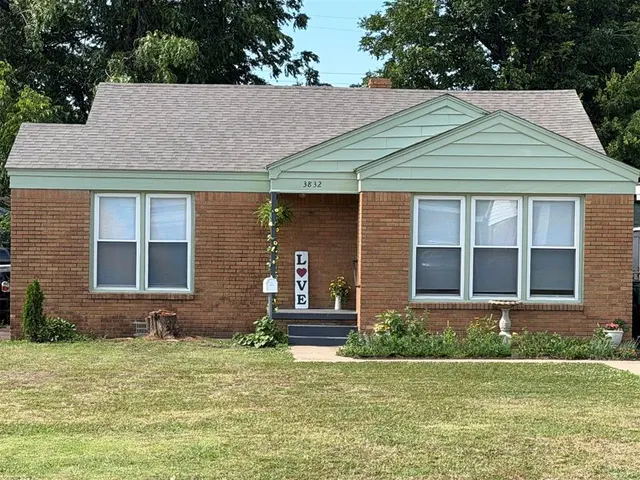 Photo 2 — 3832 NW 16th Street, Oklahoma City, OK 73107