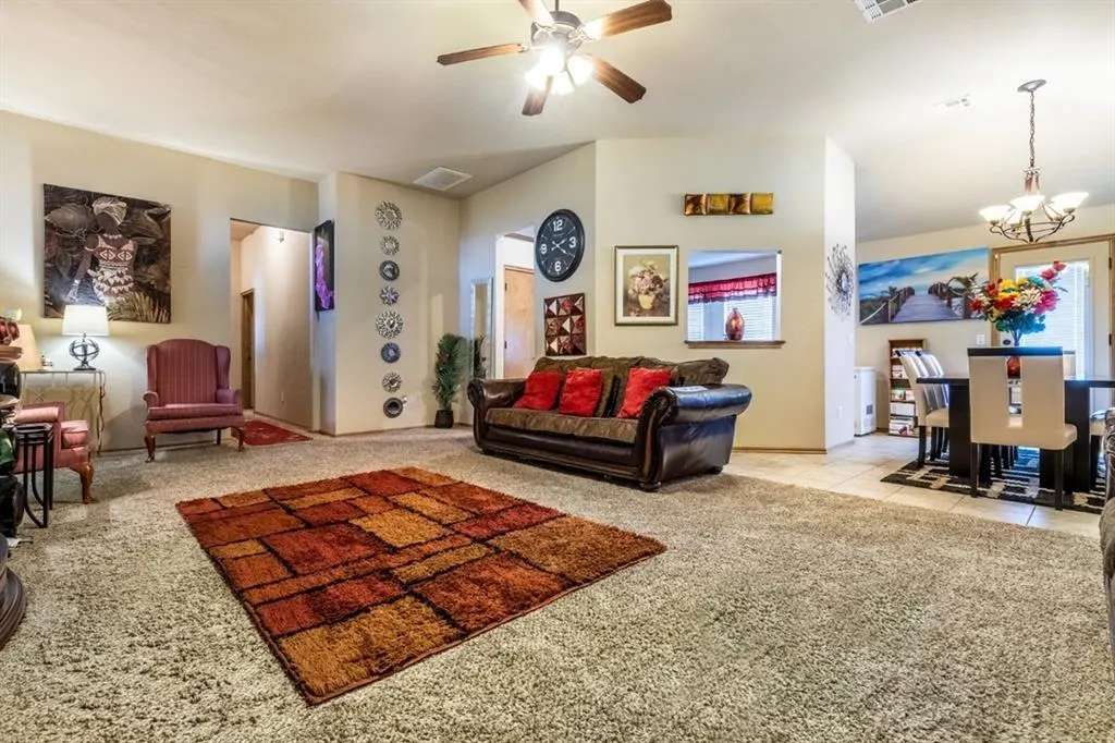 Photo 4 — 8205 Hillers Road, Oklahoma City, OK 73132