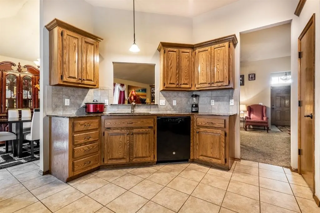 Photo 9 — 8205 Hillers Road, Oklahoma City, OK 73132