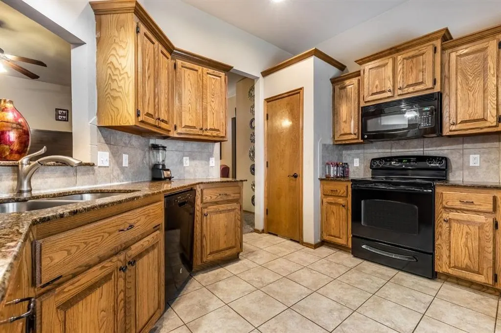 Photo 28 — 8205 Hillers Road, Oklahoma City, OK 73132