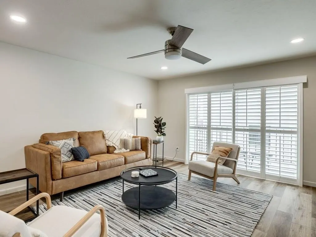 Photo 6 — 1110 Sherwood Lane 215, Nichols Hills, OK 73116