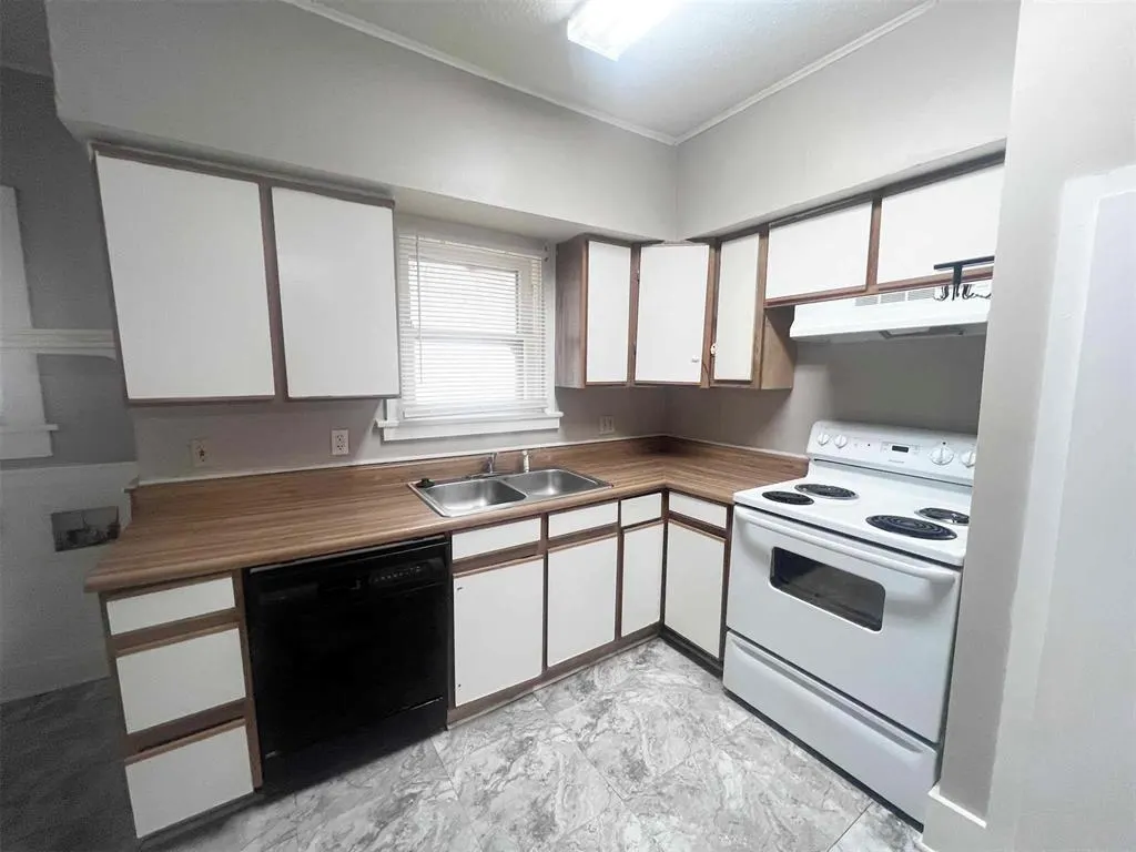 Photo 8 — 1432 NW 45th Street, Oklahoma City, OK 73118