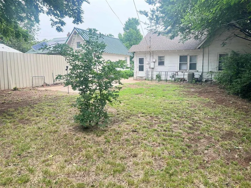 Photo 16 — 1432 NW 45th Street, Oklahoma City, OK 73118
