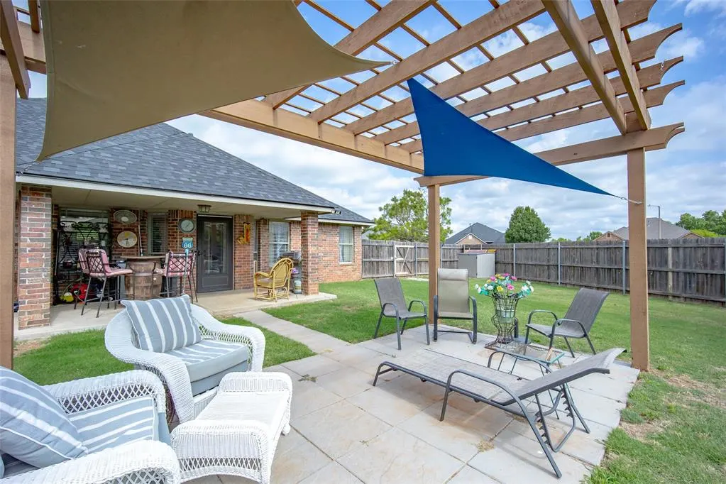 Photo 7 — 4708 Elk Creek Drive, Yukon, OK 73099
