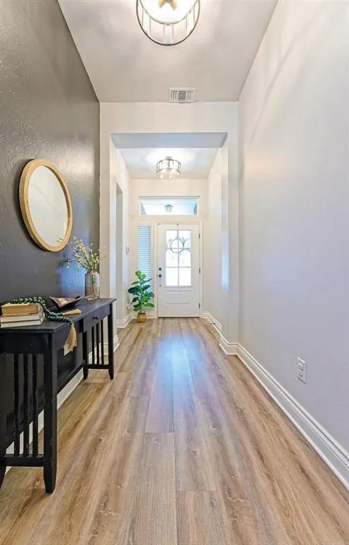 Photo 9 — 408 Irish Ln, Yukon, OK 73099