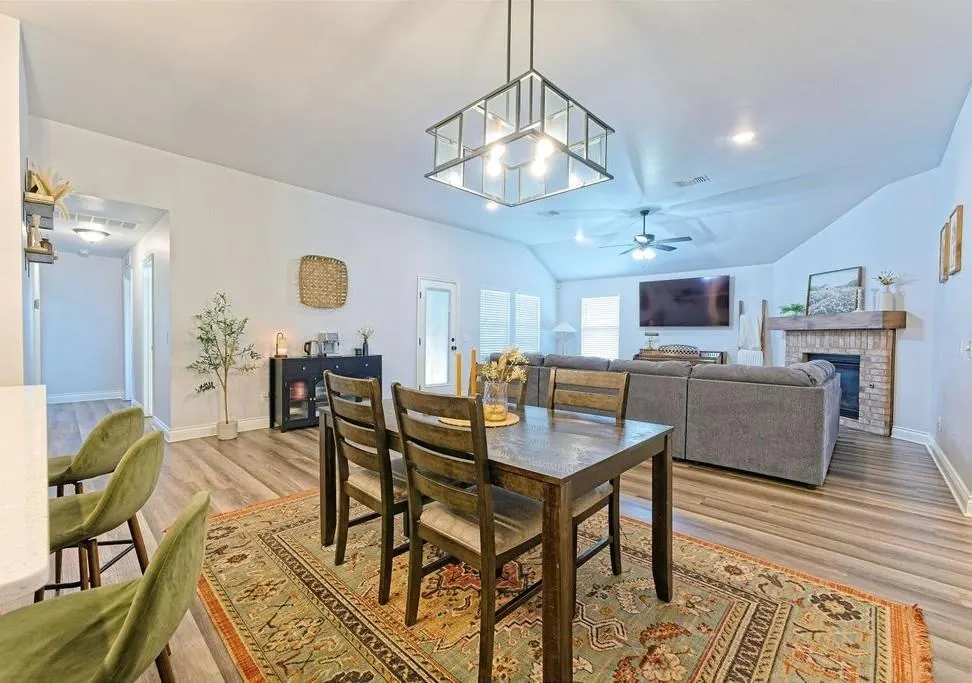 Photo 10 — 408 Irish Ln, Yukon, OK 73099