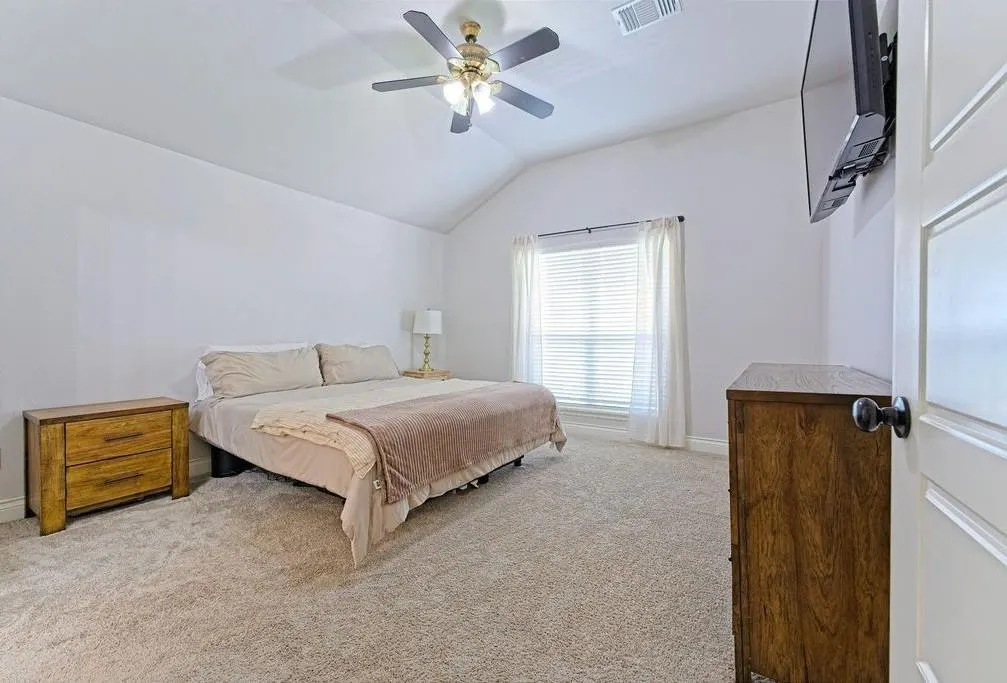 Photo 14 — 408 Irish Ln, Yukon, OK 73099