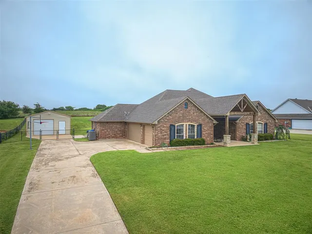 Photo 3 — 6640 Mint Julep Lane, Guthrie, OK 73044