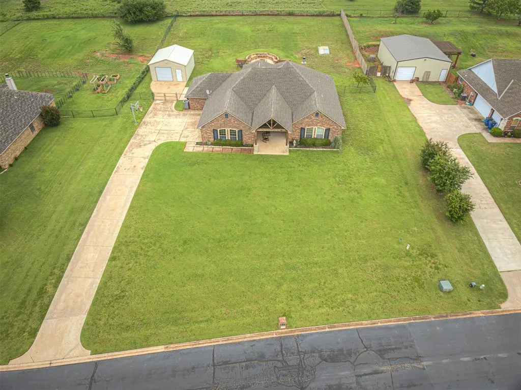 Photo 4 — 6640 Mint Julep Lane, Guthrie, OK 73044