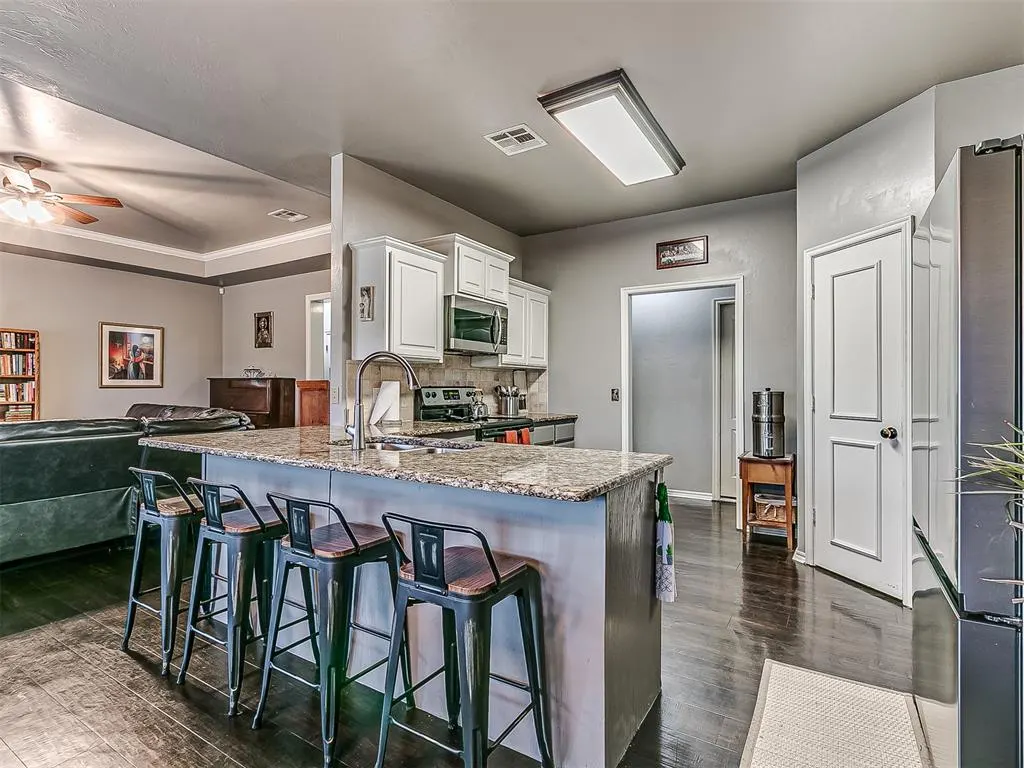 Photo 14 — 6640 Mint Julep Lane, Guthrie, OK 73044