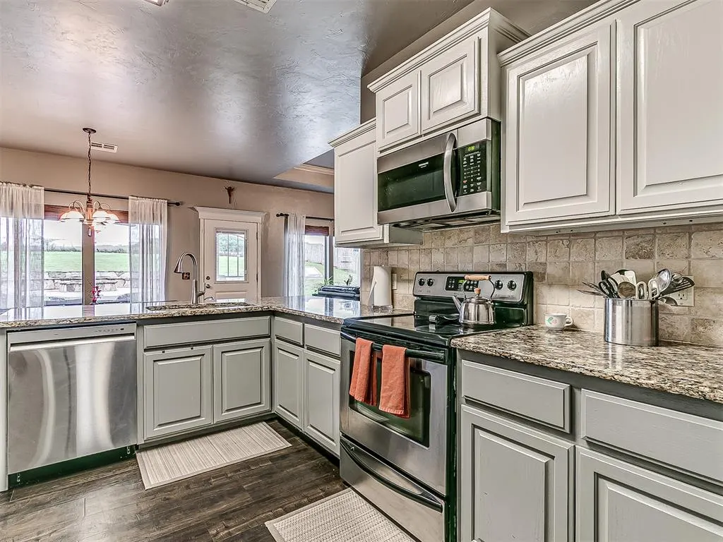 Photo 17 — 6640 Mint Julep Lane, Guthrie, OK 73044