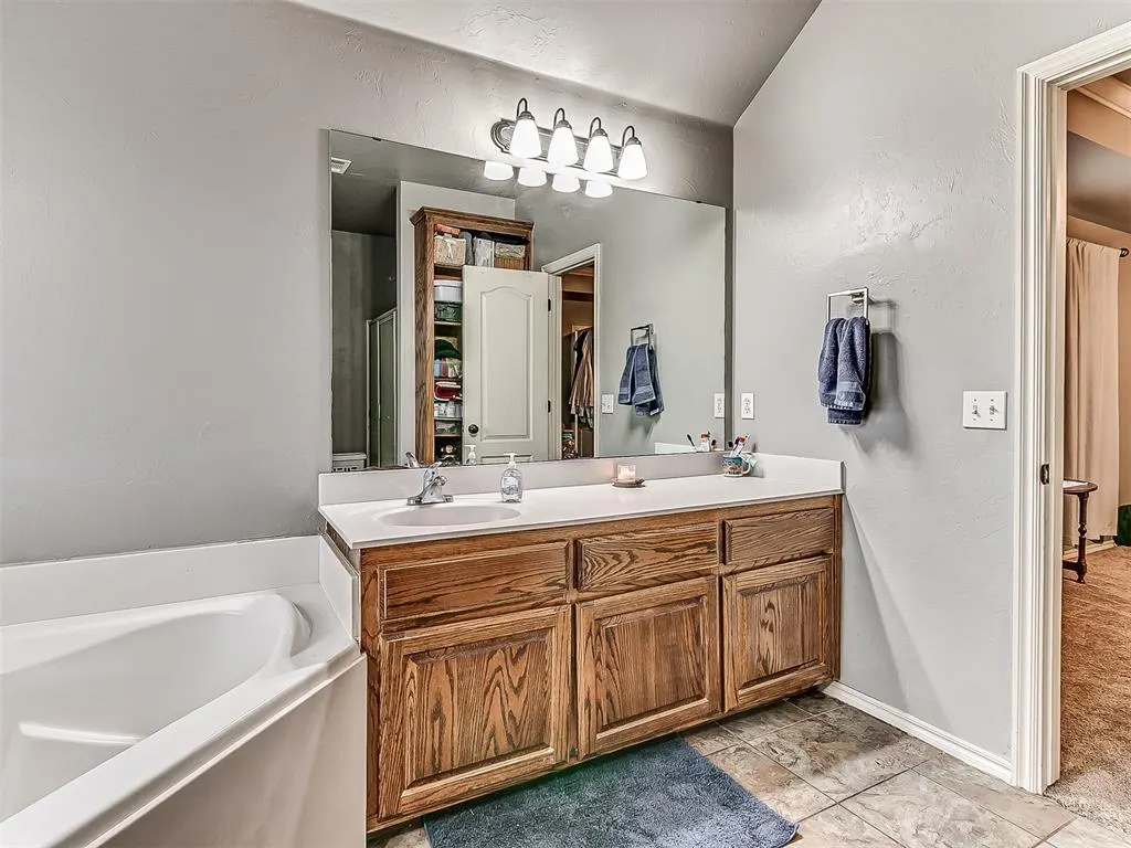 Photo 22 — 6640 Mint Julep Lane, Guthrie, OK 73044
