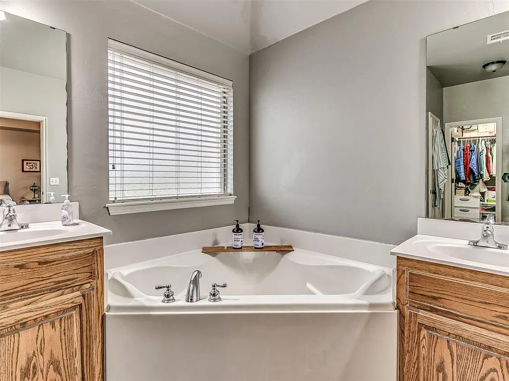 Photo 23 — 6640 Mint Julep Lane, Guthrie, OK 73044