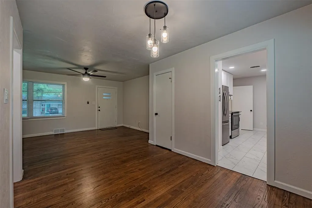 Photo 11 — 1215 Caddell Lane, Norman, OK 73069