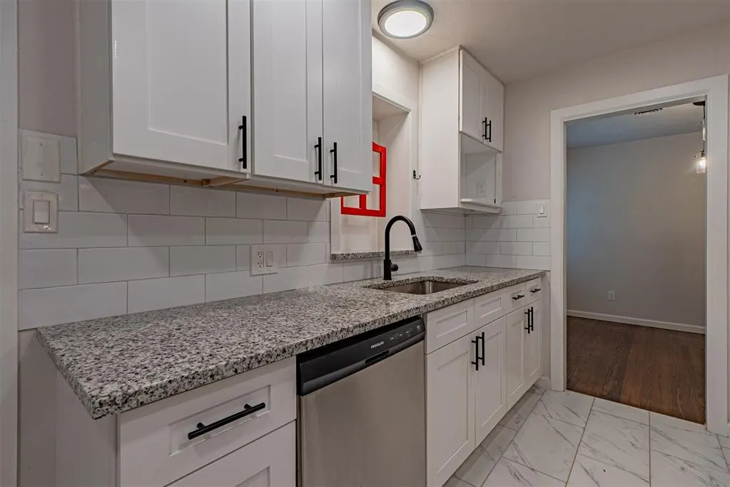 Photo 13 — 1215 Caddell Lane, Norman, OK 73069