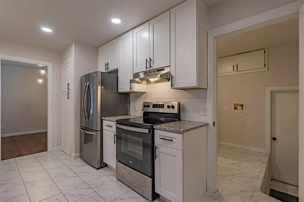 Photo 14 — 1215 Caddell Lane, Norman, OK 73069