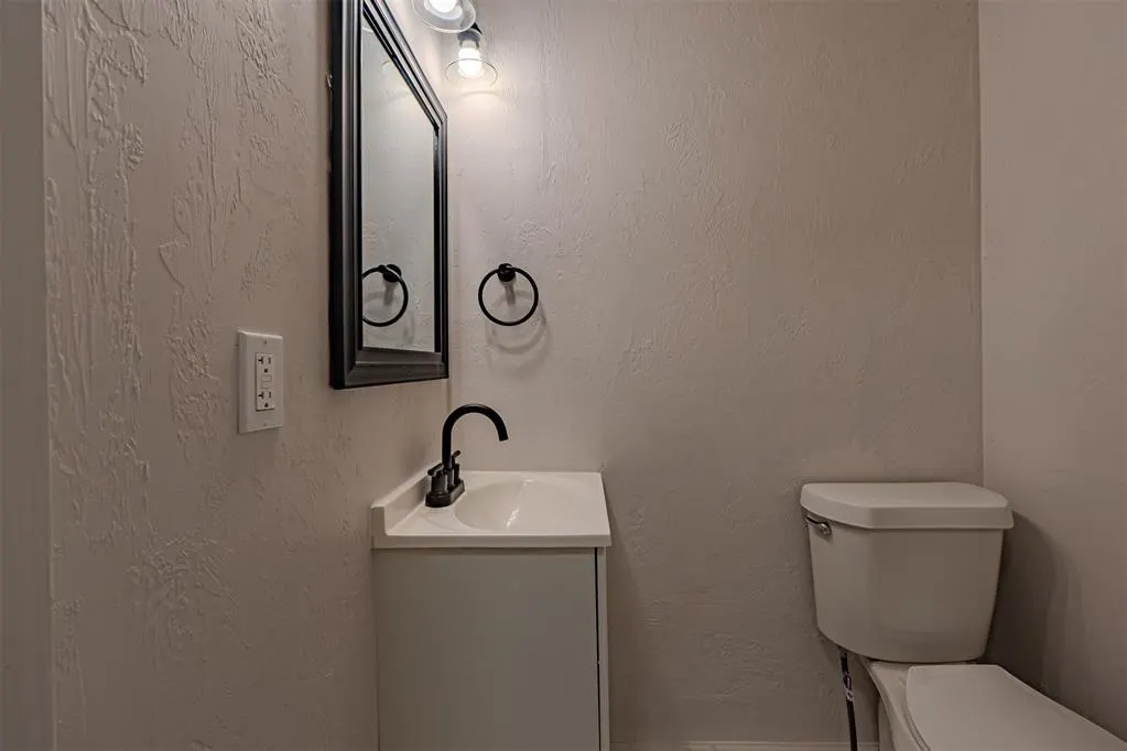 Photo 18 — 1215 Caddell Lane, Norman, OK 73069