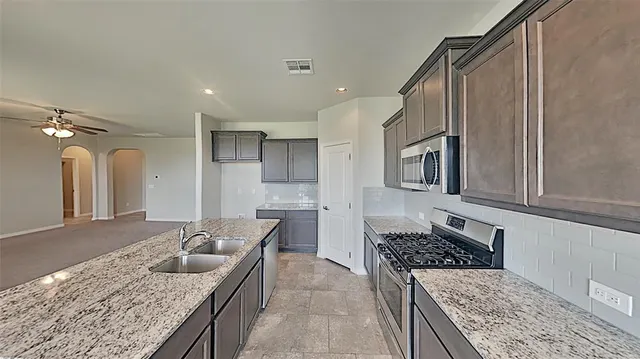 Photo 6 — 11308 SW 36th Street, Yukon, OK 73099