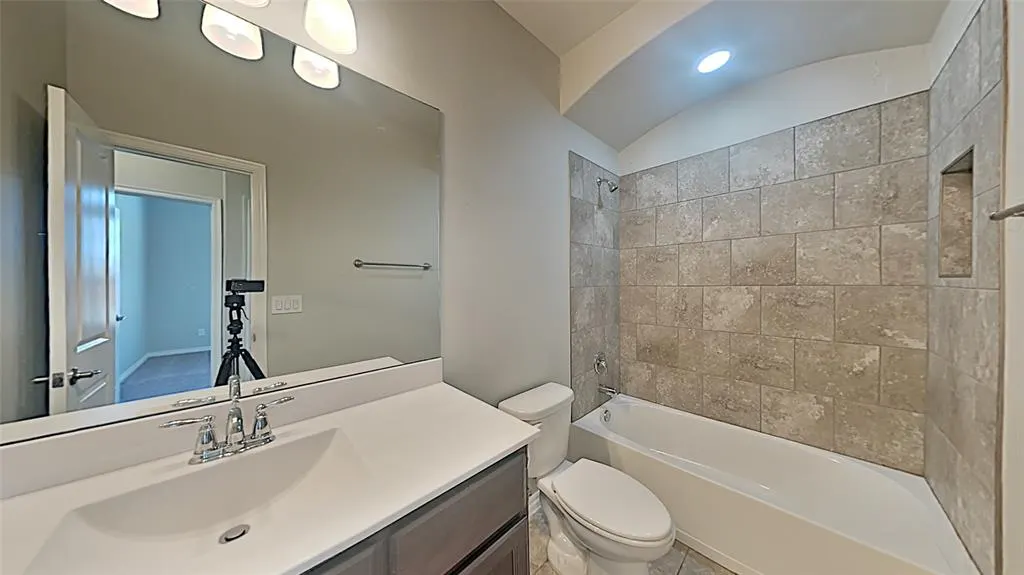 Photo 14 — 11308 SW 36th Street, Yukon, OK 73099