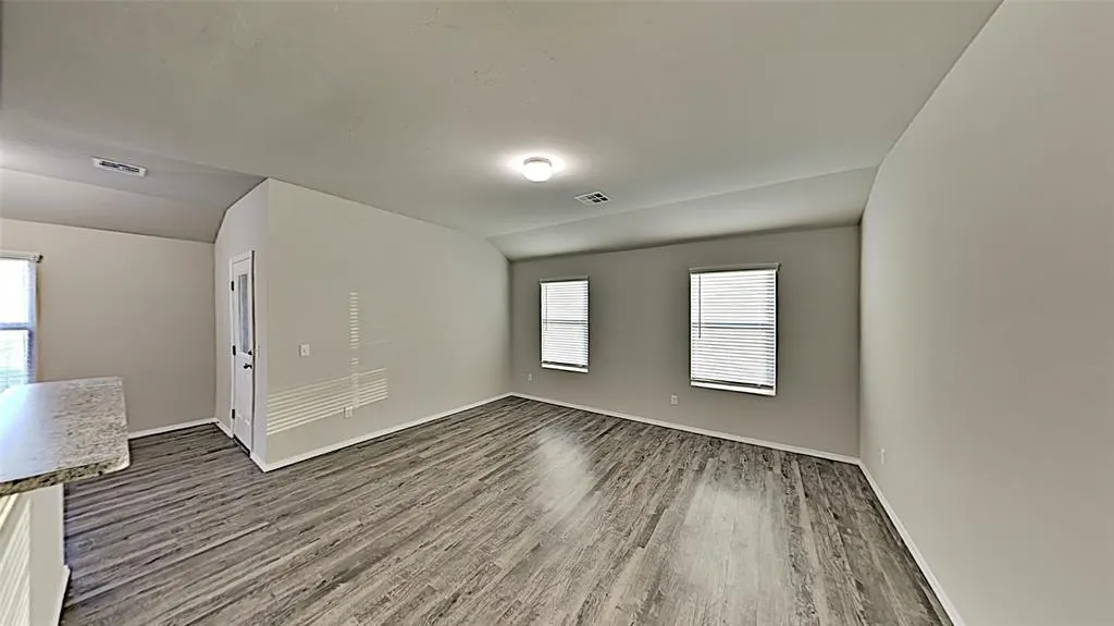 Photo 4 — 4301 Umbria Road, Oklahoma City, OK 73179