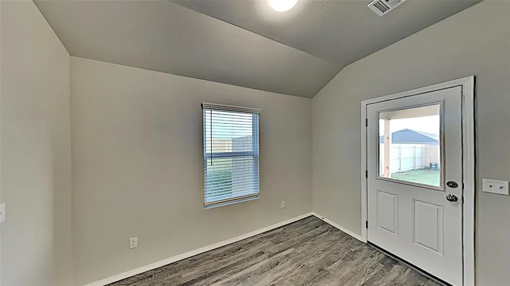 Photo 8 — 4301 Umbria Road, Oklahoma City, OK 73179