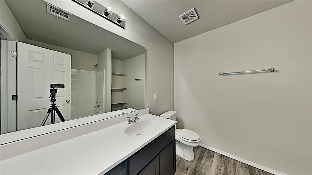 Photo 10 — 4301 Umbria Road, Oklahoma City, OK 73179