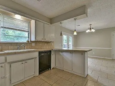 Photo 7 — 3208 S Rankin Street, Edmond, OK 73013