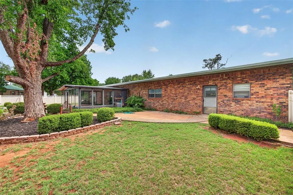 Photo 30 — 310 N Noble Street, Elk City, OK 73644