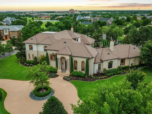 Photo 2 — 5616 Normandy Terrace, Oklahoma City, OK 73142