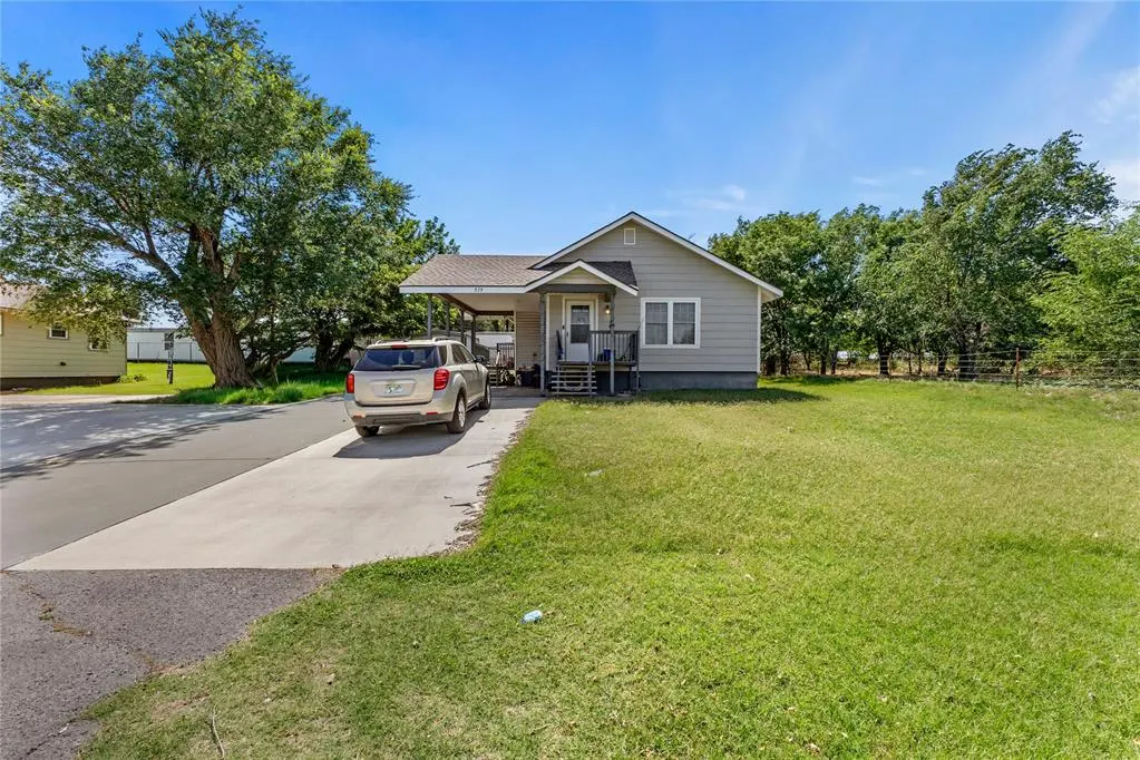 Photo 9 — 519 W Davis Avenue, Weatherford, OK 73096