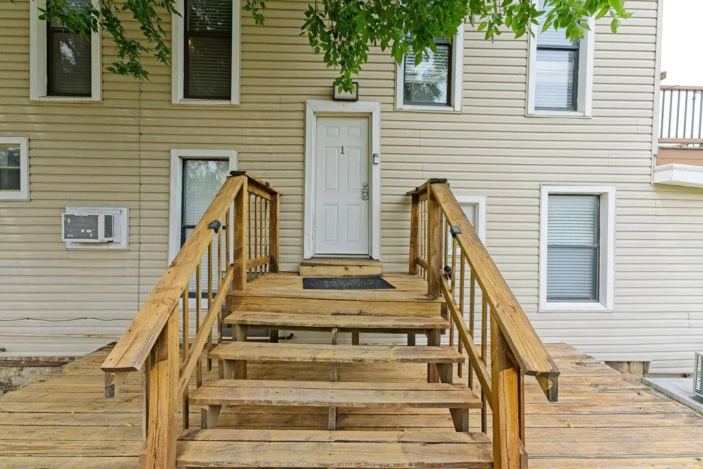 Photo 2 — 714 Monnett Avenue, Norman, OK 73069