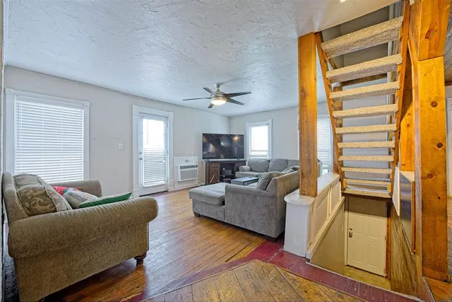 Photo 4 — 714 Monnett Avenue, Norman, OK 73069