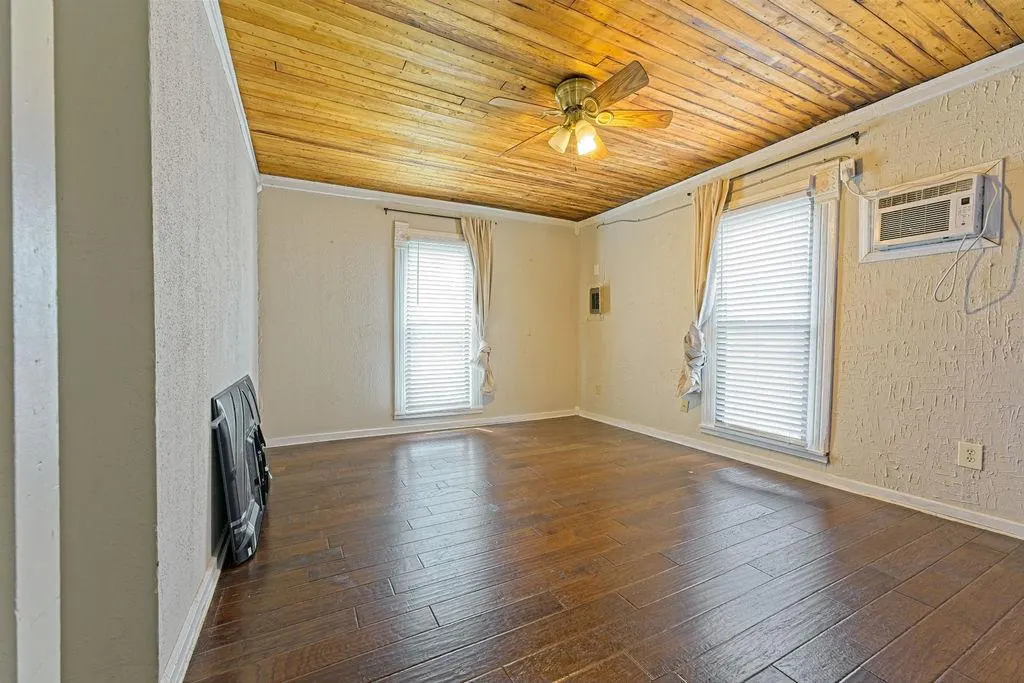 Photo 12 — 714 Monnett Avenue, Norman, OK 73069