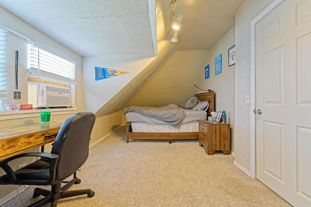 Photo 17 — 714 Monnett Avenue, Norman, OK 73069