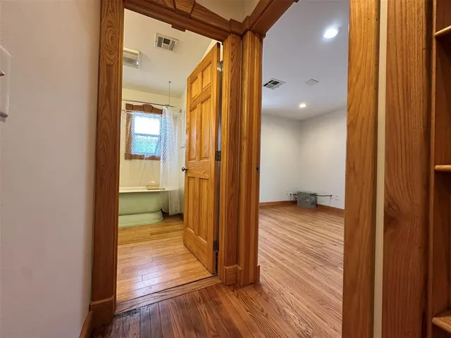 Photo 7 — 2833 Kent Drive, Oklahoma City, OK 73120