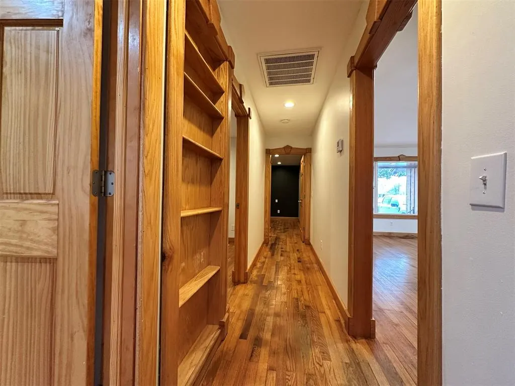 Photo 10 — 2833 Kent Drive, Oklahoma City, OK 73120