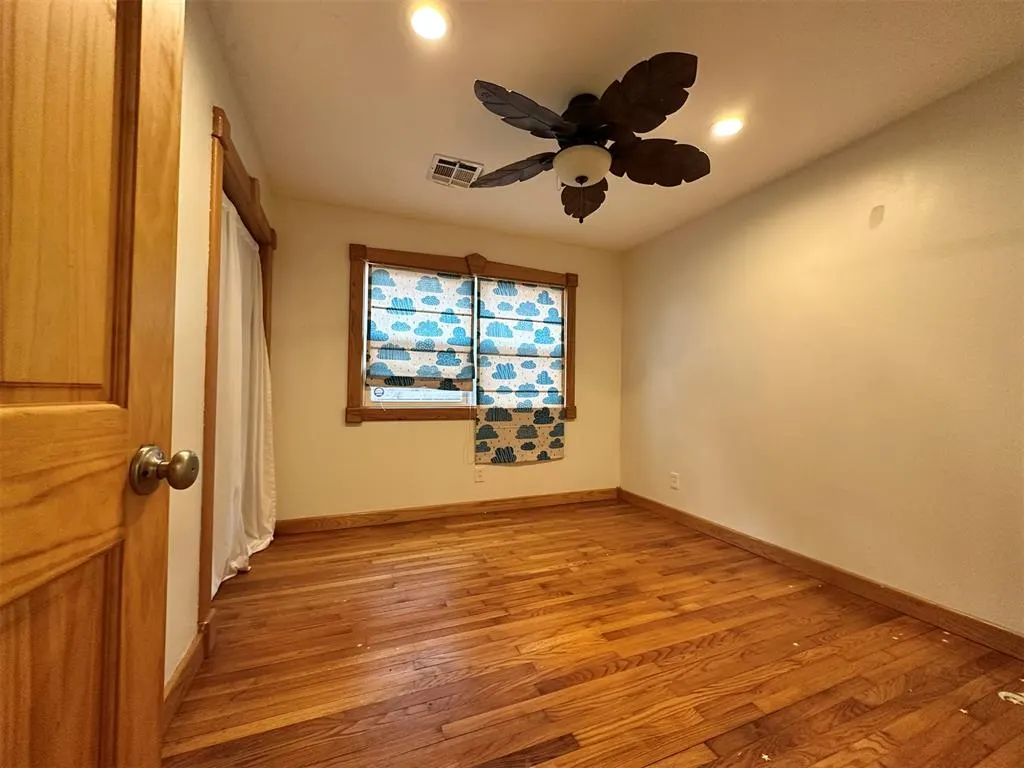 Photo 11 — 2833 Kent Drive, Oklahoma City, OK 73120