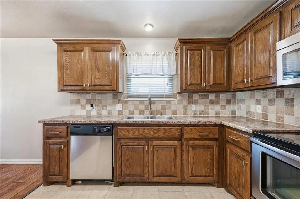 Photo 13 — 1115 Brunson Avenue, Prague, OK 74864