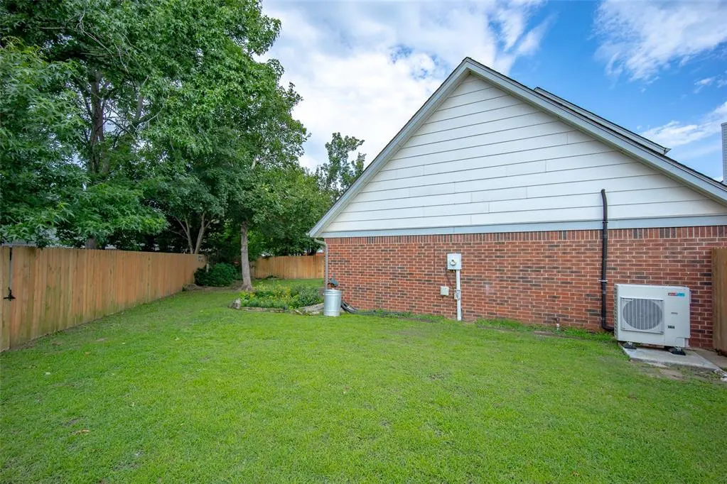Photo 27 — 121 S Creekdale Drive, Norman, OK 73072