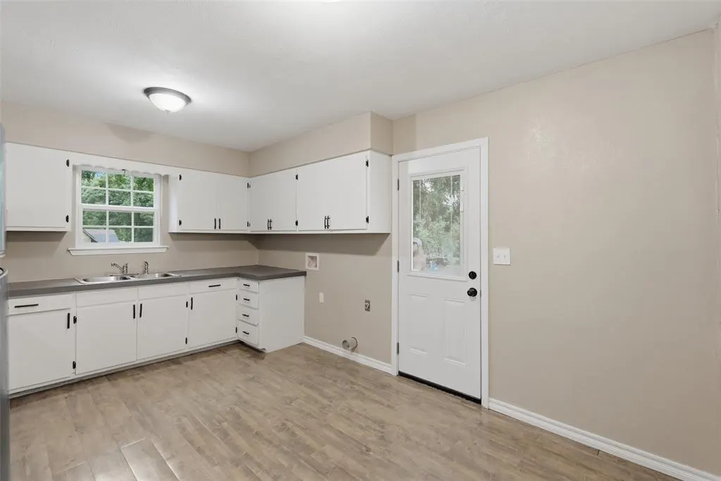 Photo 9 — 604 E 9th Street, Chandler, OK 74834
